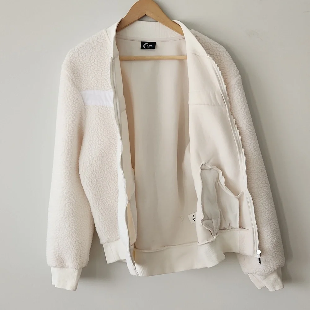 Zyia Off White Flying V Fleece Sherpa Jacket Women's Sz Medium - Picture 7 of 11